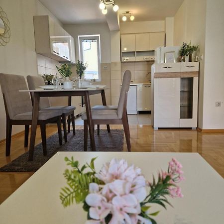 Kamche Lux Apartment Skopje Esterno foto