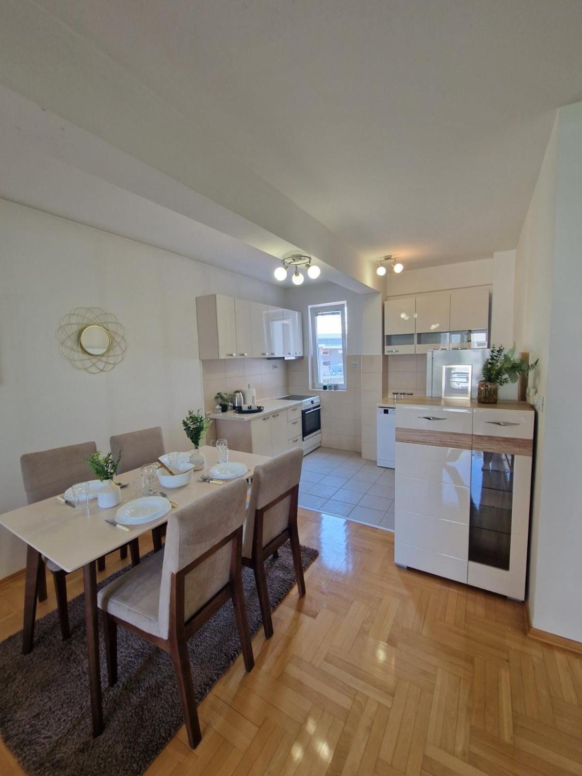 Kamche Lux Apartment Skopje Esterno foto