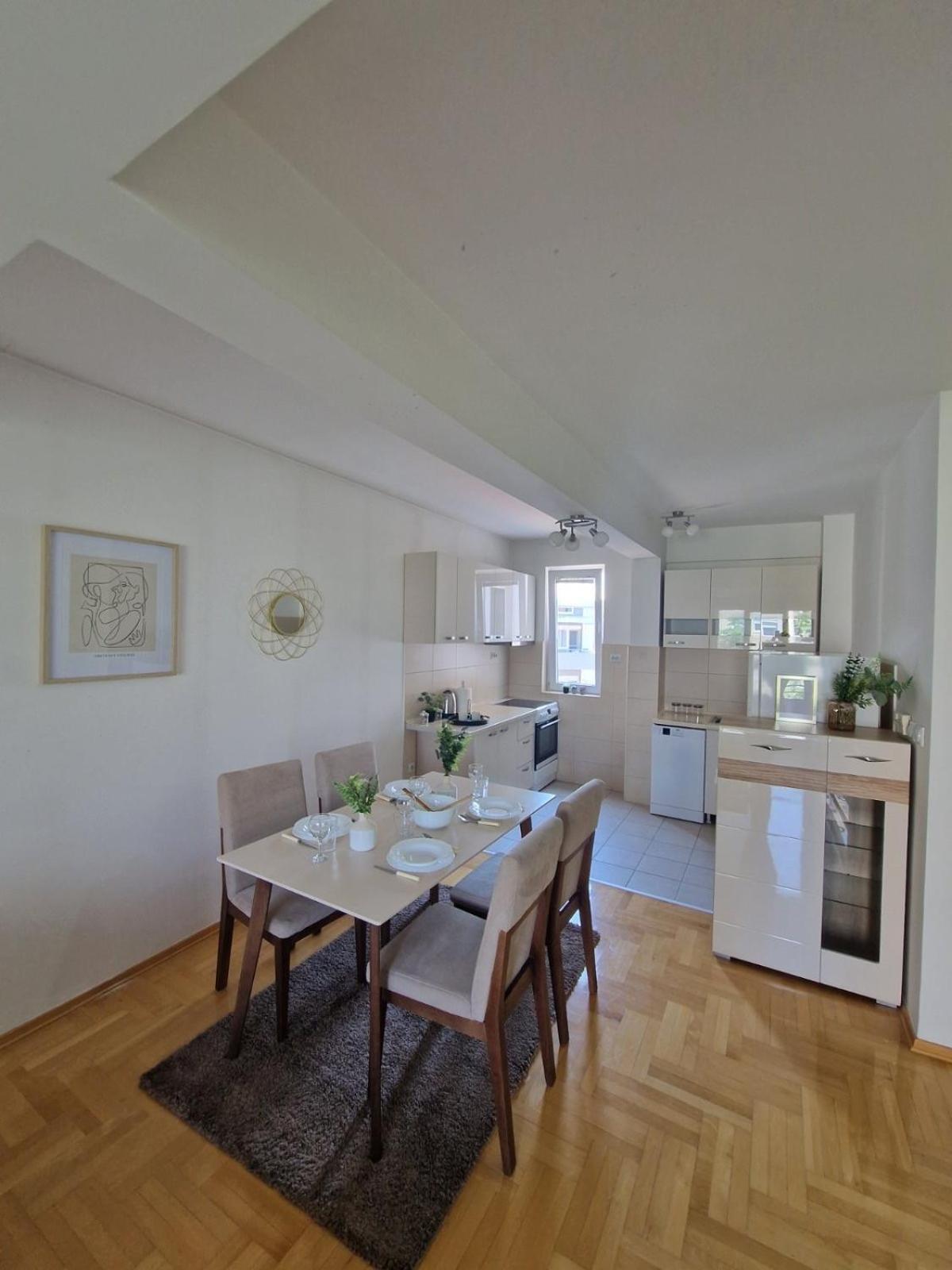 Kamche Lux Apartment Skopje Esterno foto