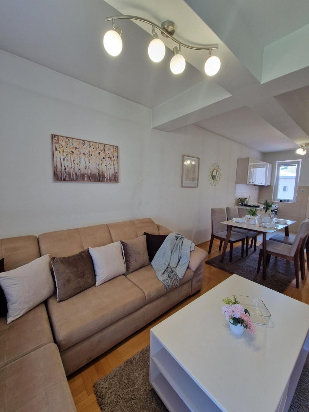 Kamche Lux Apartment Skopje Esterno foto